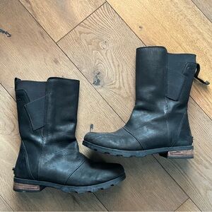 Sorel Emelie mid-calf black leather boots. 10 pull-on